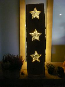 Nachts mit Beleuchtung