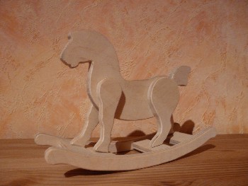 Kleines Deko Schaukelpferd